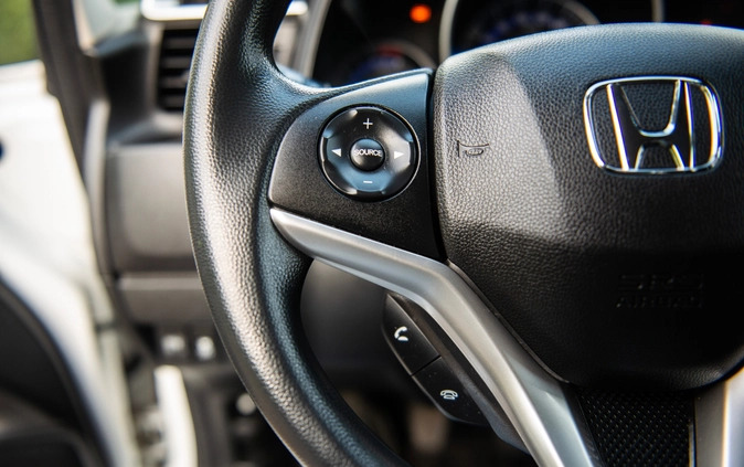 Honda Jazz cena 49900 przebieg: 75000, rok produkcji 2018 z Szczecin małe 781